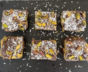 Healthy Homemade Dubai Chocolate (5-Minute Freezer Treat | No Refined Sugar)